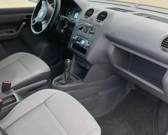 Nákladní Volkswagen skříňový